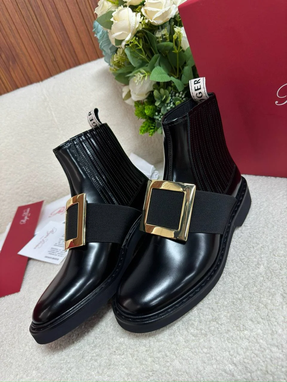 Жіночі черевики - Roger Vivier